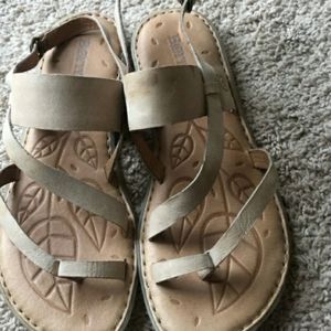 Born sandals